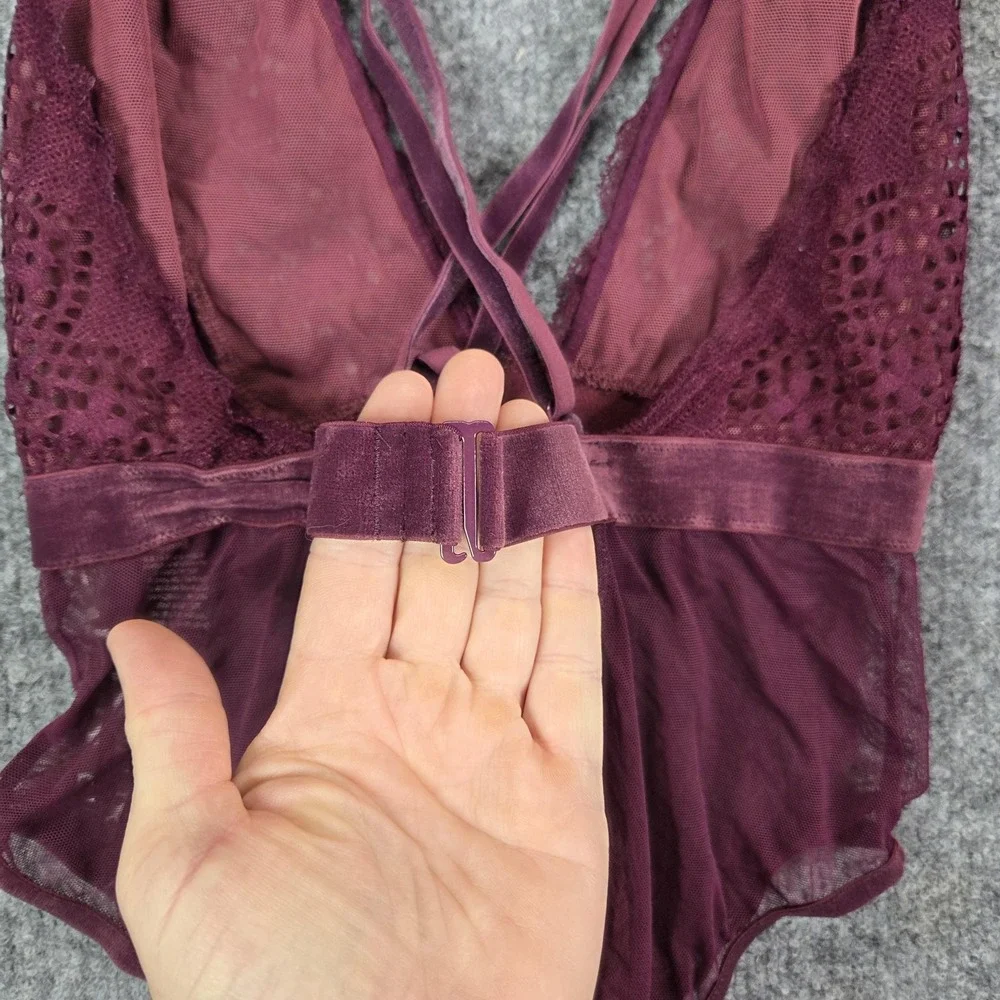 Victoria's Secret Teddy Womens Medium Purple Lace Sheer One Piece Lingerie